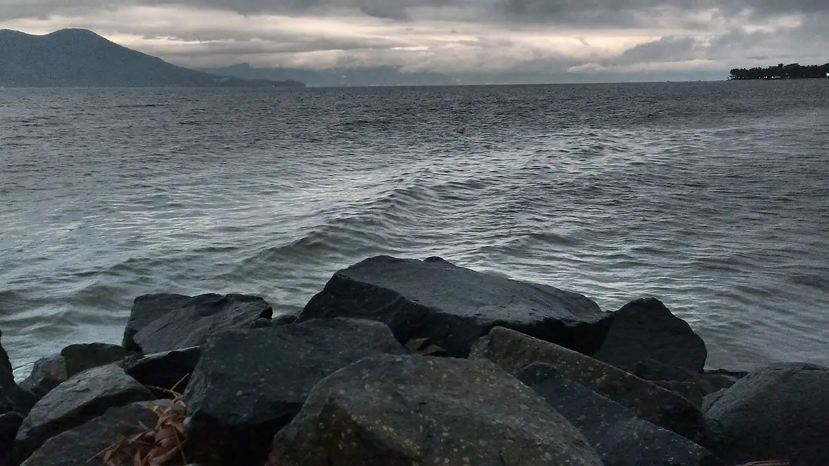 Praia em Ilhabela (SP)