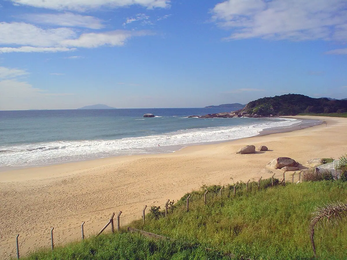 Praia de Quatro Ilhas, em Bombinhas (SC)