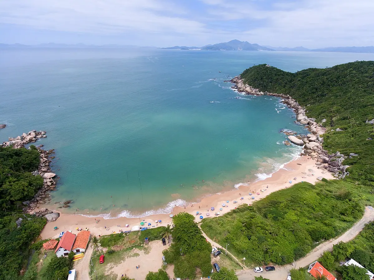 Praia da Tainha, em Bombinhas (SC)