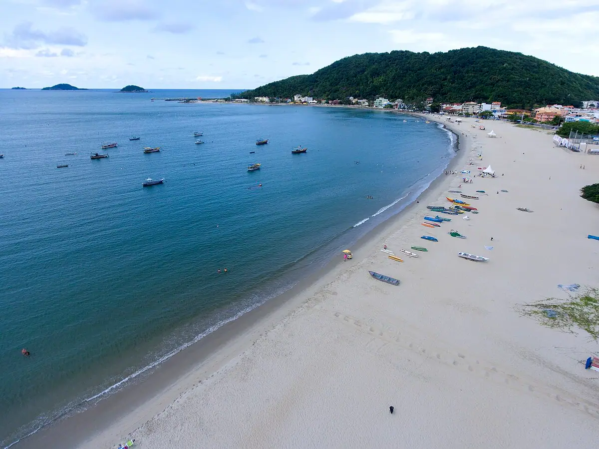 Praia de Enseada, em São Francisco do Sul (SC)